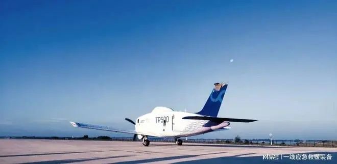 运输机投放无人机_下载未来:TP1000无人运输机和智能空投的运输革新_运输机空投视频