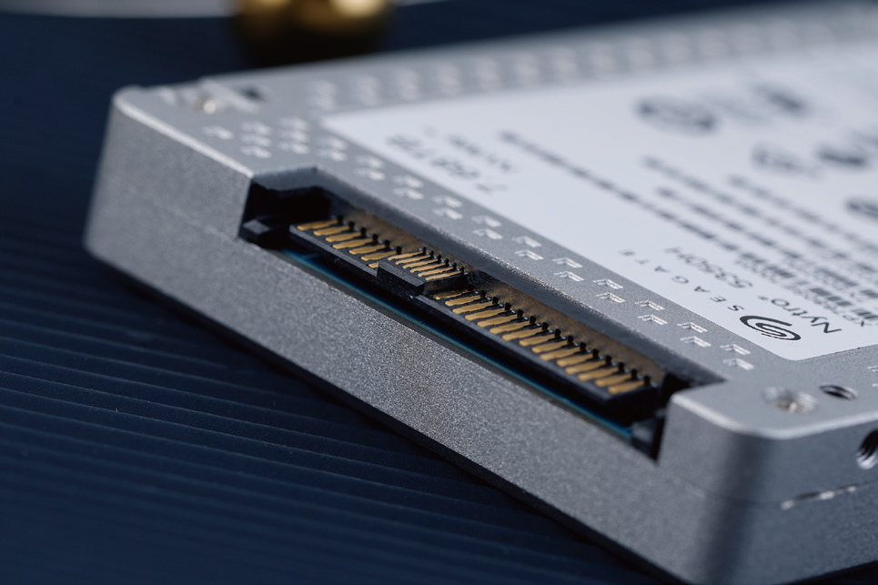 金泰克TP3500 SE 1TB NVMe固态硬盘的深度评测_金泰克固态硬盘s300怎么样_金泰克512g固态