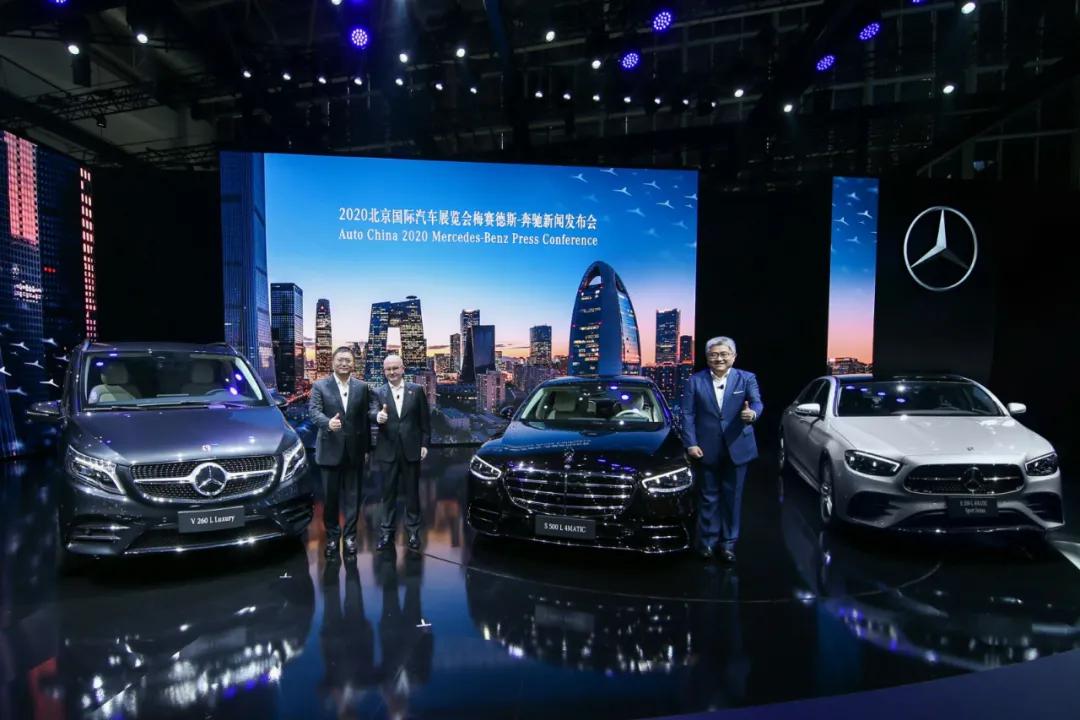 奔驰汽车市场环境分析_奔驰的全球生产布局与市场策略_奔驰产业