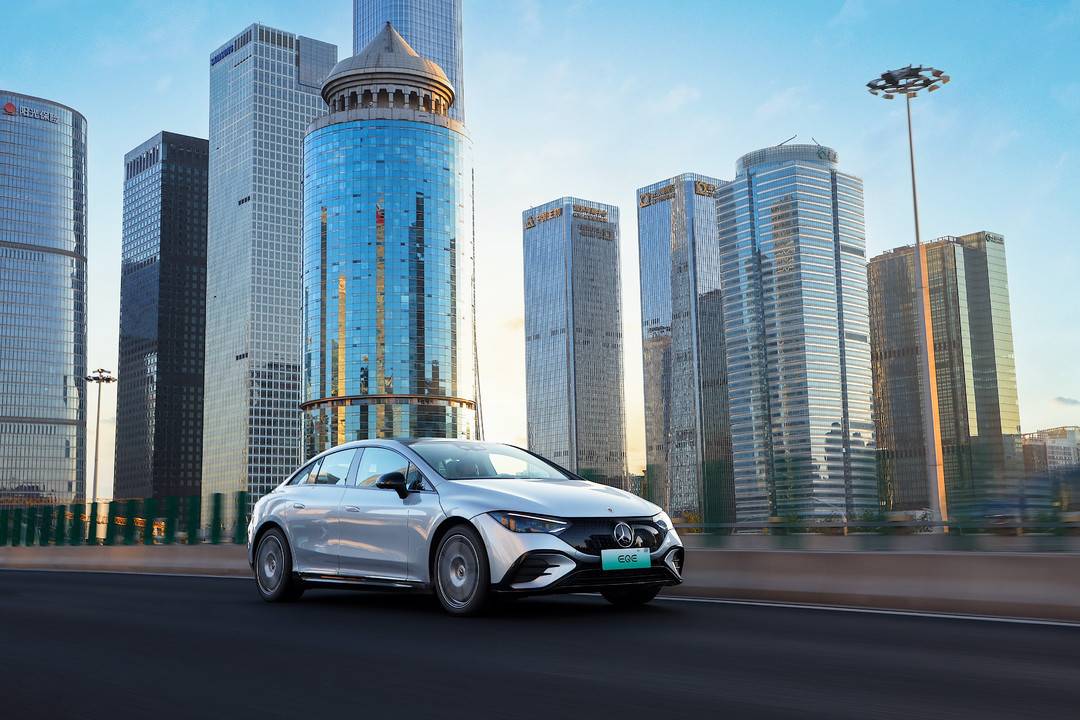 奔驰产业_奔驰的全球生产布局与市场策略_奔驰汽车市场环境分析