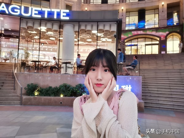 荣耀专业相机拍夜景_评测荣耀的拍照模式:夜景与人像解析_荣耀夜景参数