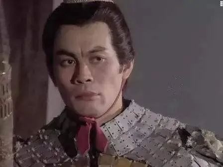 吕布貂蝉爱情故事简短_王者荣耀吕布貂蝉的爱情故事_吕布与貂蝉的爱情故事