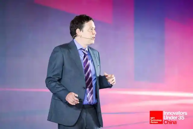 科学家创新精神_TPU的创新与开发:科学家们的贡献_为科技创新做出贡献的科学家