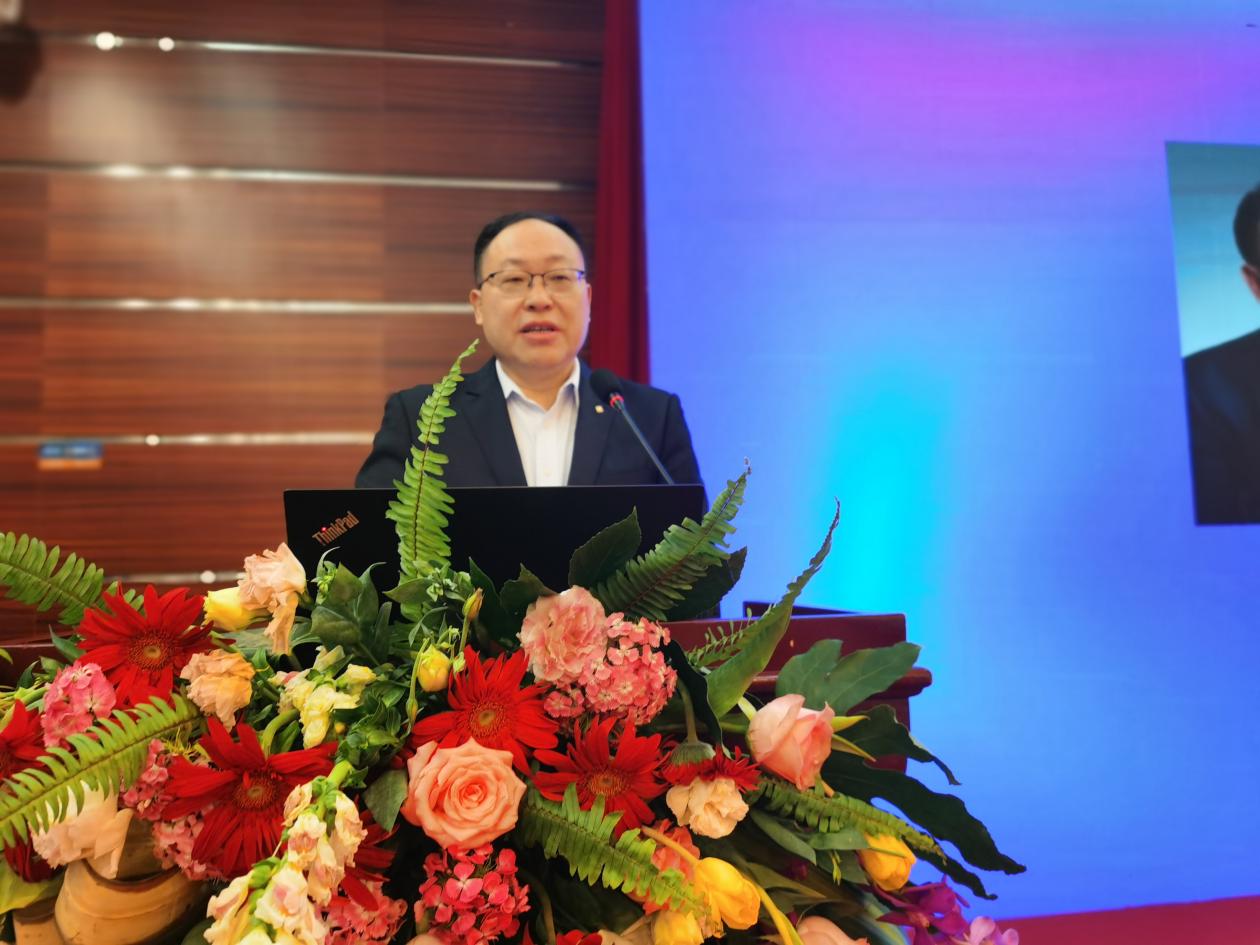 无人物流运输_TP1000:如何将无人机技术应用于城市物流?_无人物流车的应用范围